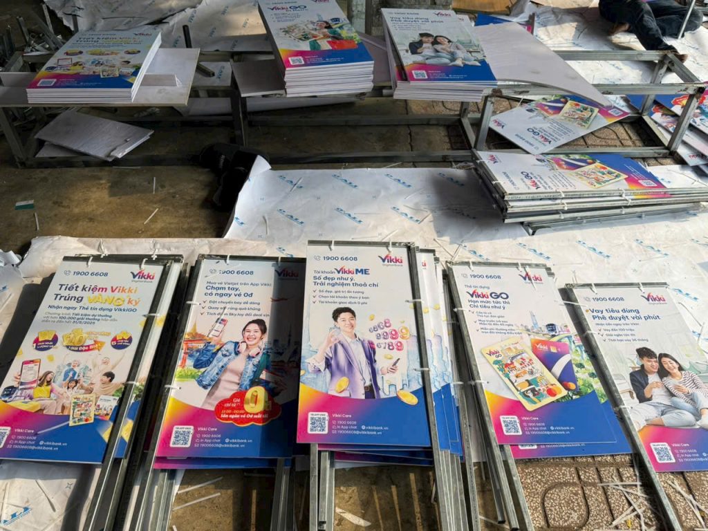 Treo Băng Rôn Trọn Gói Giá Rẻ